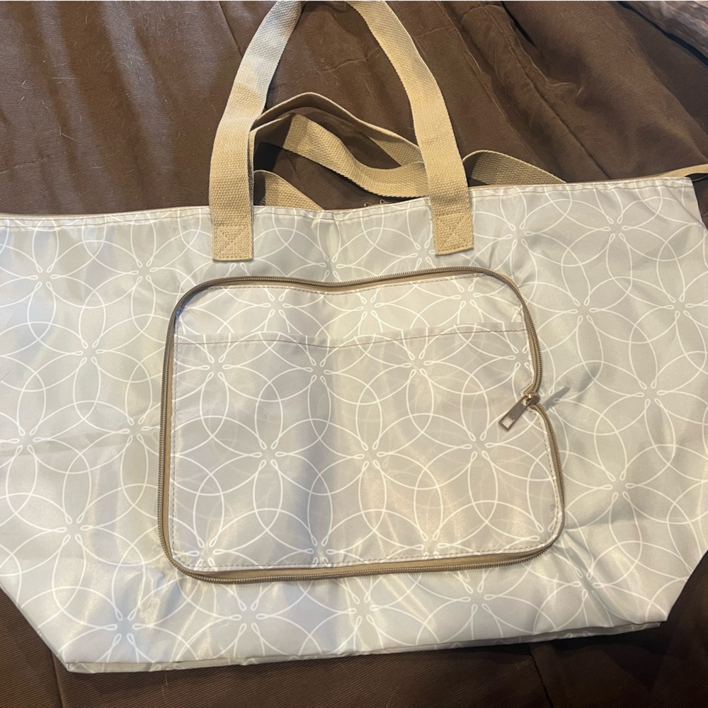 New bag dsw, very lightweight